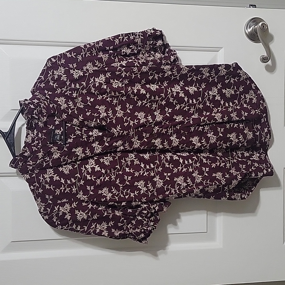 Ann Taylor embroidered gold and Burgundy floral button up blouse